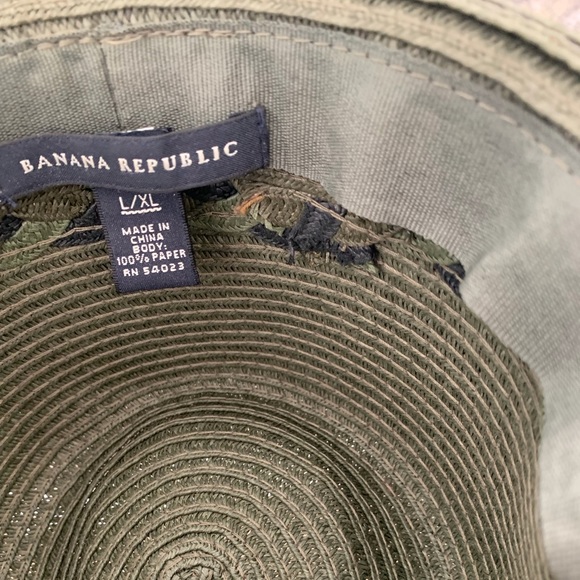 Ladies Banana Republic Hat - Picture 8 of 13